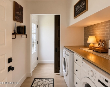 1200 N Clay Street - Photo Thumbnail 15