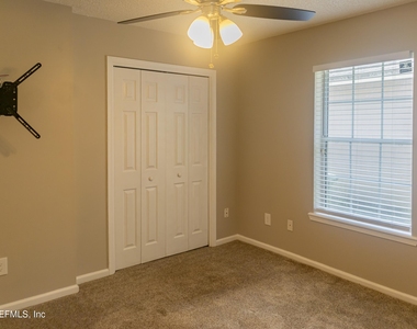 1714 Ashmore Green Drive - Photo Thumbnail 10