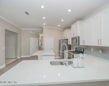 65 Creekmore Drive - Photo Thumbnail 9