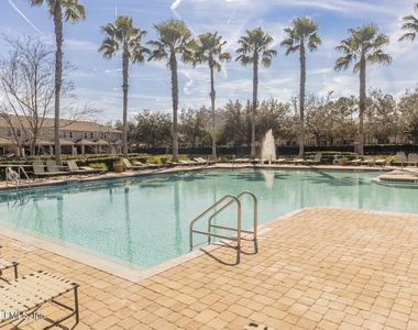 7112 Emsley Circle - Photo Thumbnail 11