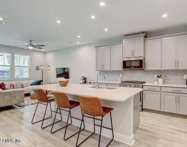 3570 Marsh Reserve Boulevard - Photo Thumbnail 7