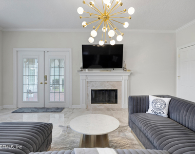 200 Sunstone Court - Photo Thumbnail 4