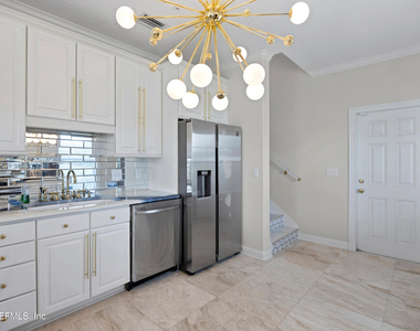 200 Sunstone Court - Photo Thumbnail 11