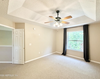 1720 Cross Pines Drive - Photo Thumbnail 11