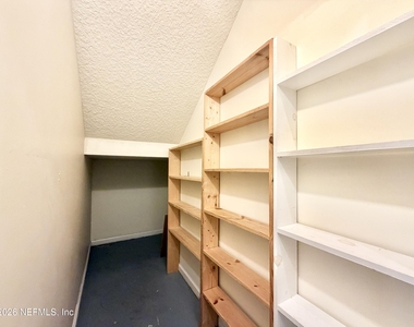 1720 Cross Pines Drive - Photo Thumbnail 26