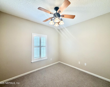 1720 Cross Pines Drive - Photo Thumbnail 17