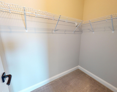 90 Oak Knoll Court - Photo Thumbnail 13
