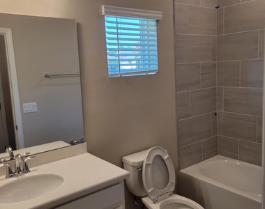 95 Bloomfield Way - Photo Thumbnail 20