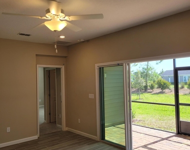95 Bloomfield Way - Photo Thumbnail 13