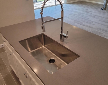 95 Bloomfield Way - Photo Thumbnail 3