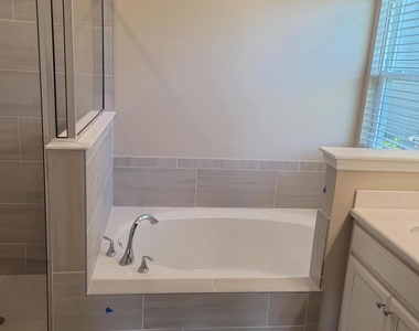 95 Bloomfield Way - Photo Thumbnail 22