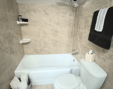 9637 S Wood Street - Photo Thumbnail 20