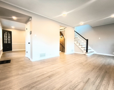 9637 S Wood Street - Photo Thumbnail 17