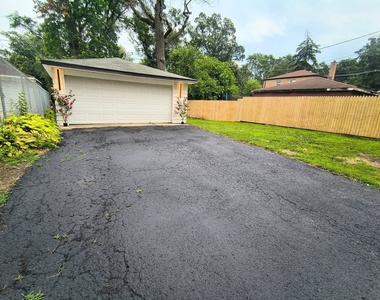 9637 S Wood Street - Photo Thumbnail 21