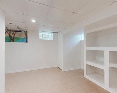 5221 Greenwood Street - Photo Thumbnail 13