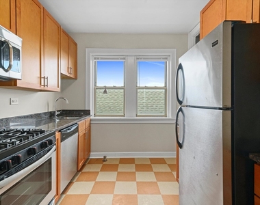 316 Sherman Avenue - Photo Thumbnail 13