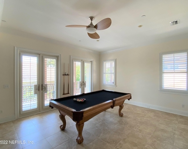 5009 River Bend Drive Drive N - Photo Thumbnail 13