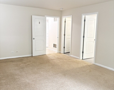 429 Grosvenor Lane - Photo Thumbnail 6
