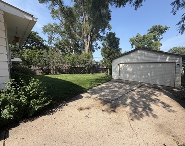 235 Nordica Avenue - Photo Thumbnail 1