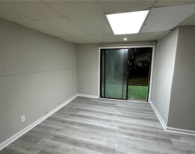 422 Emmett Street - Photo Thumbnail 6