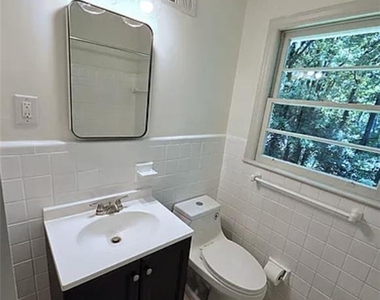 2863 Catalina Drive - Photo Thumbnail 8