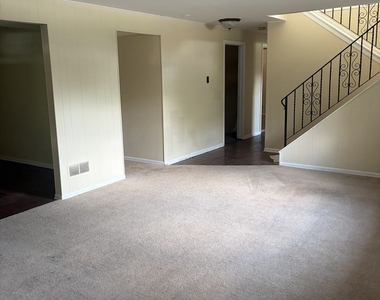 5535 131st Street - Photo Thumbnail 9