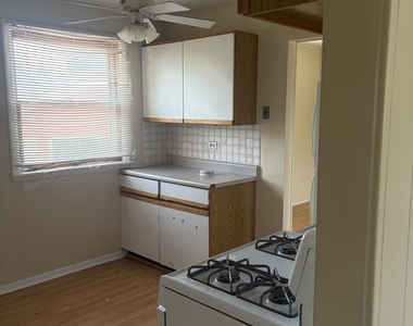 5535 131st Street - Photo Thumbnail 3
