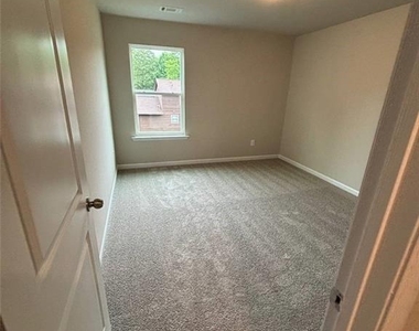 1257 Fern Ridge Court - Photo Thumbnail 6
