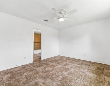 10111 Limewood Lane - Photo Thumbnail 8