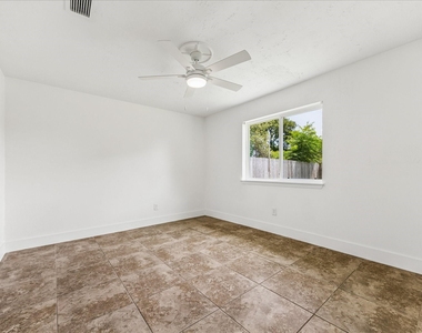 10111 Limewood Lane - Photo Thumbnail 7
