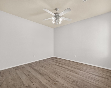 3134 Quarry Place Lane - Photo Thumbnail 9