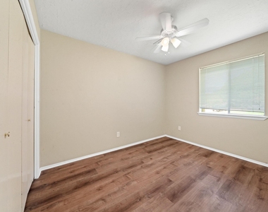 710 Old Colony Drive - Photo Thumbnail 15
