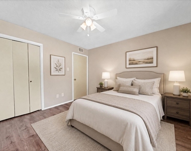 710 Old Colony Drive - Photo Thumbnail 14