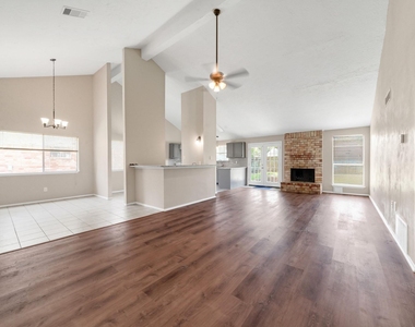710 Old Colony Drive - Photo Thumbnail 10