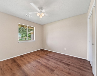 710 Old Colony Drive - Photo Thumbnail 18