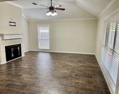 2216 Westminister Street - Photo Thumbnail 2