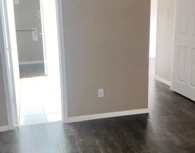 2216 Westminister Street - Photo Thumbnail 10