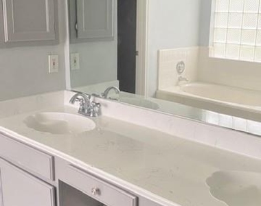 2216 Westminister Street - Photo Thumbnail 11