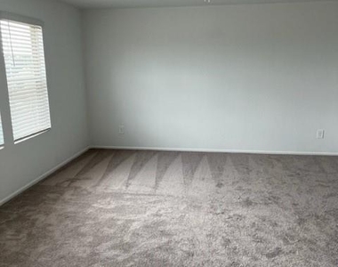 18919 Sorento Bay Lane - Photo Thumbnail 24