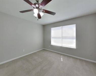21402 Palma Grove Way - Photo Thumbnail 6