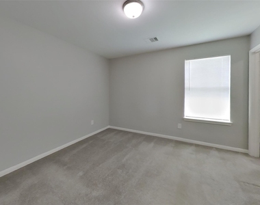 21402 Palma Grove Way - Photo Thumbnail 11