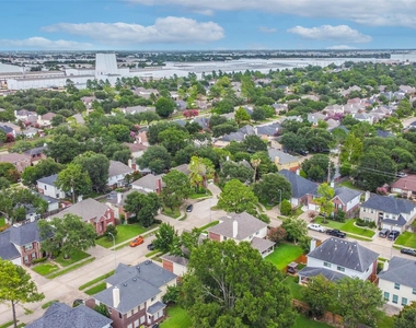 6219 Summerville Lane - Photo Thumbnail 19