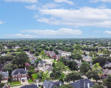 6219 Summerville Lane - Photo Thumbnail 21