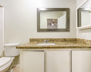 8107 Durklyn Lane - Photo Thumbnail 29