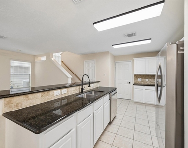7 Wineberry Place - Photo Thumbnail 8