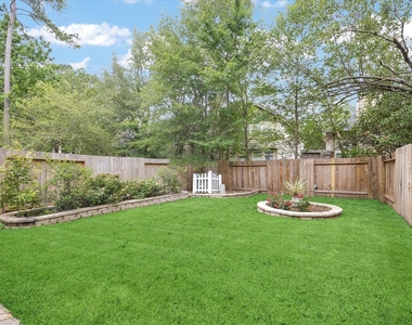 7 Wineberry Place - Photo Thumbnail 1