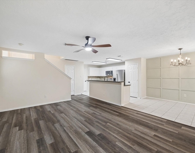 7 Wineberry Place - Photo Thumbnail 3