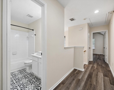 7 Wineberry Place - Photo Thumbnail 15