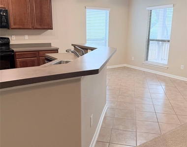 7315 Eagle Hills - Photo Thumbnail 11