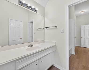 1727 Emma Cove Court - Photo Thumbnail 24